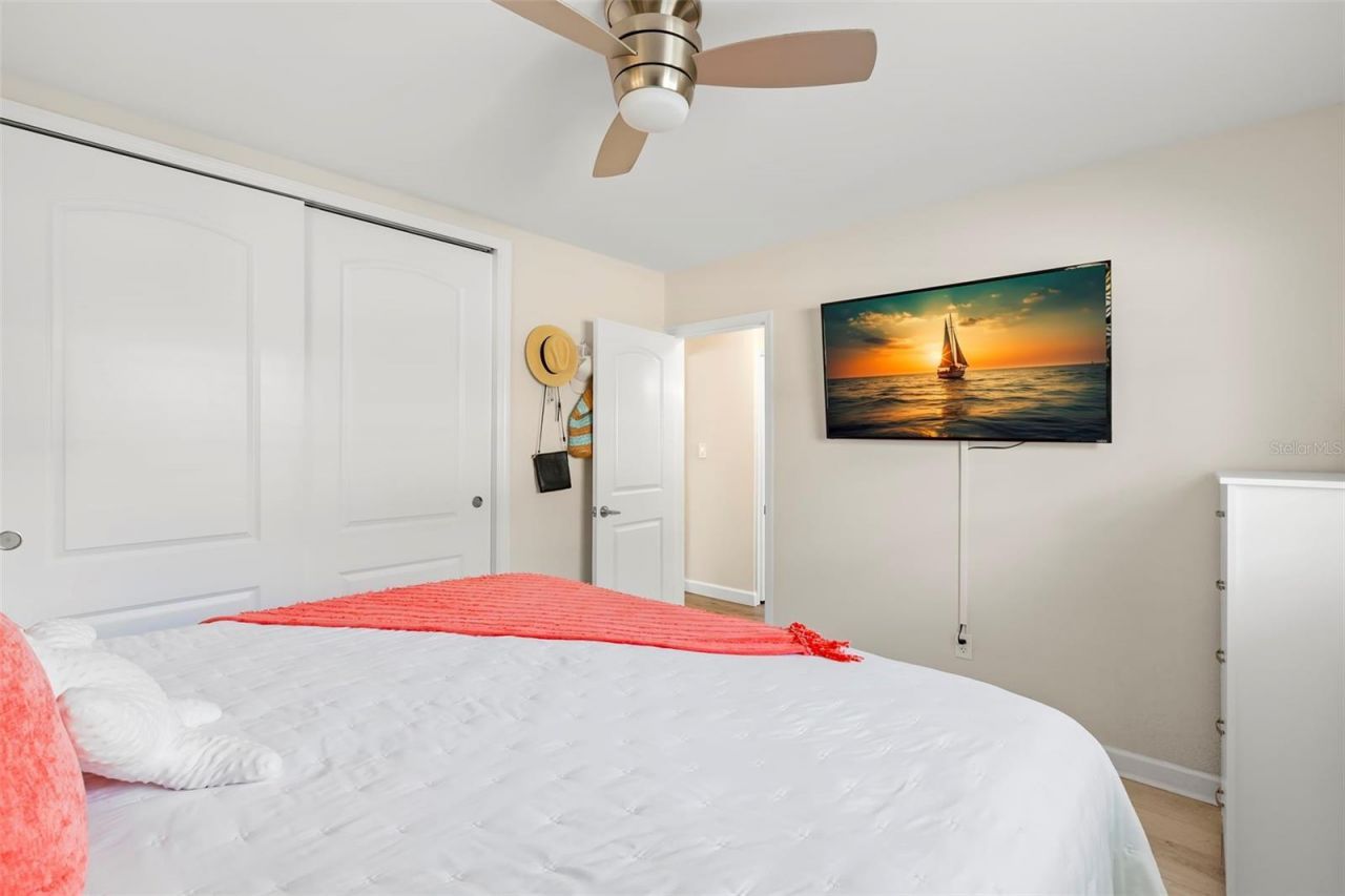 2196 Indian Avenue S, Belleair Bluffs, FL 33770 Photo