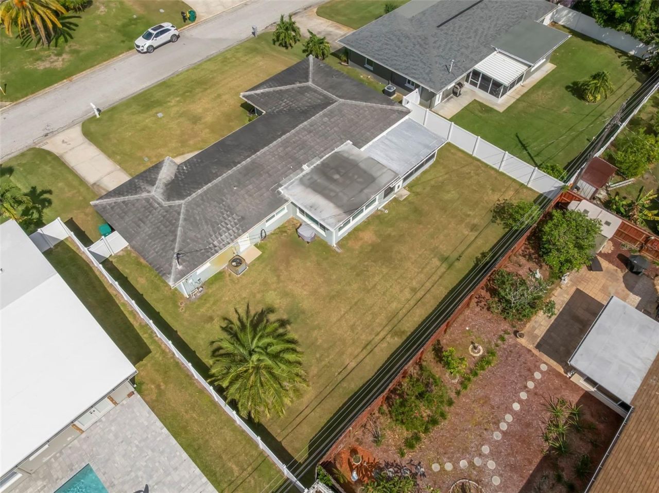 2196 Indian Avenue S, Belleair Bluffs, FL 33770 Photo