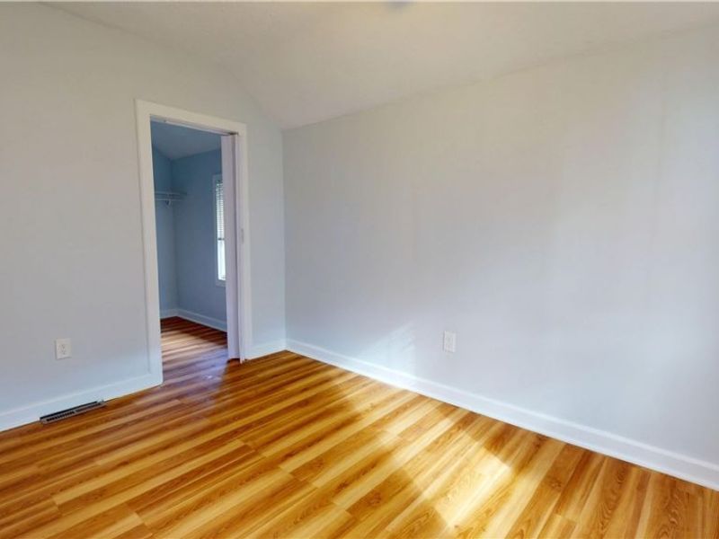 3646 Bailey Avenue, Cleveland, OH 44113 Photo 11