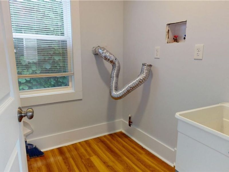 3646 Bailey Avenue, Cleveland, OH 44113 Photo 8