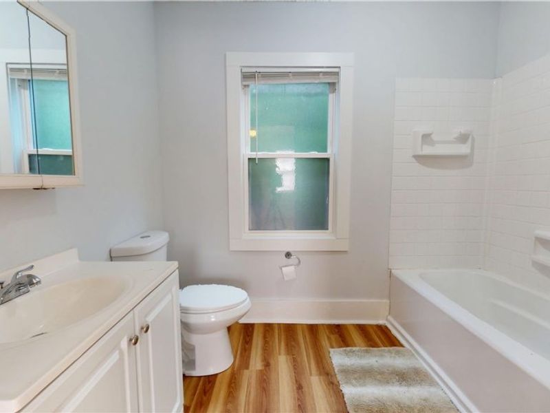 3646 Bailey Avenue, Cleveland, OH 44113 Photo 9