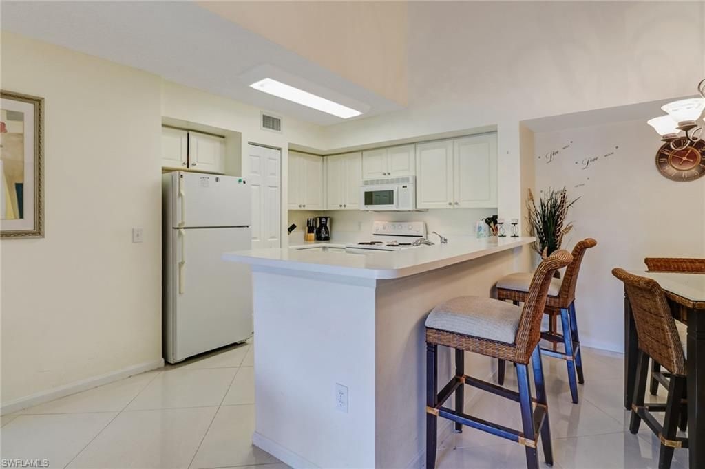 1190 Wildwood Lakes Blvd, Unit 306, Naples, FL 34104 Photo
