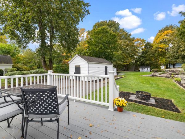 82 State, Guilford, CT 06437