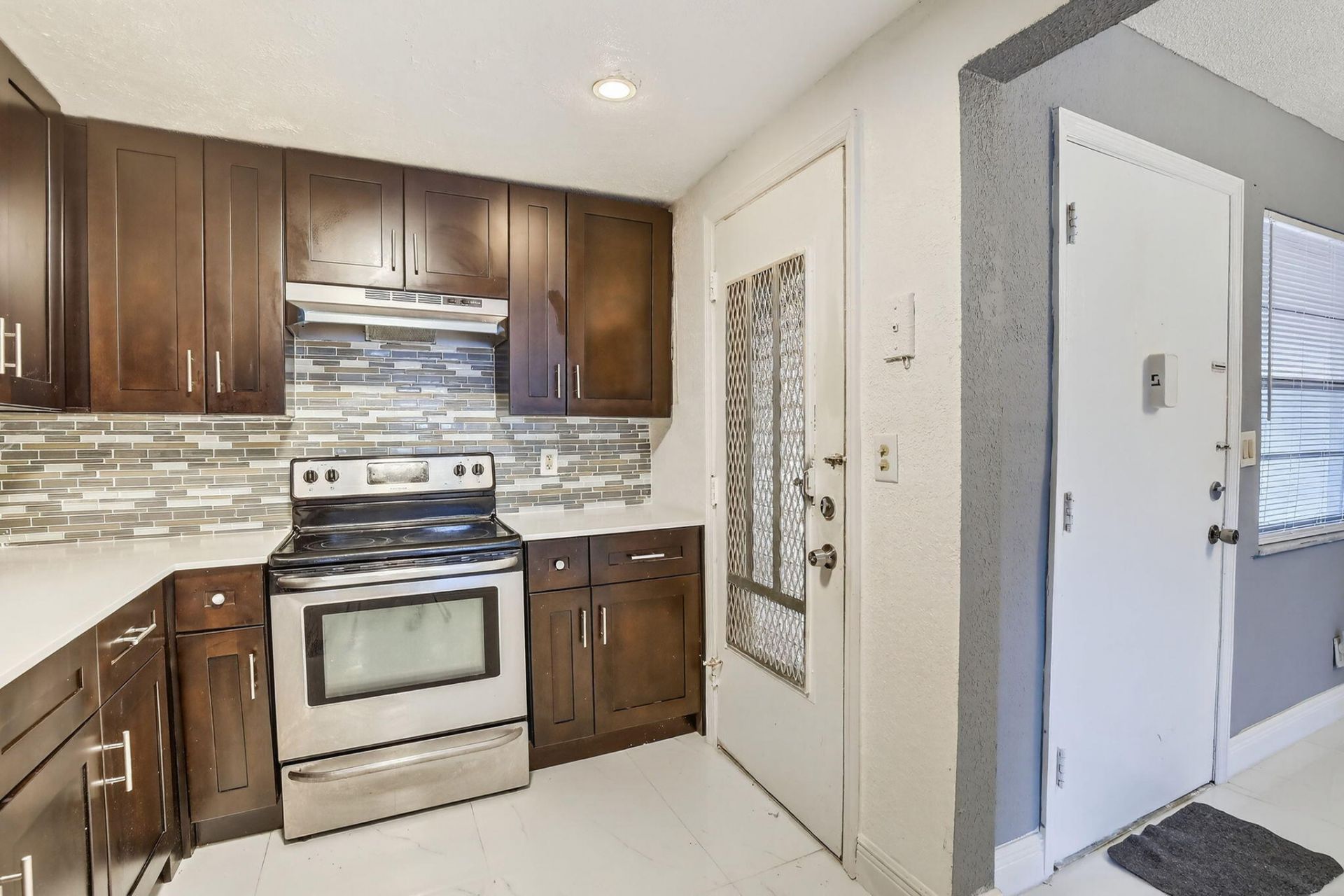 4770 NW 10th Court, Unit 104, Plantation, FL 33313 Photo