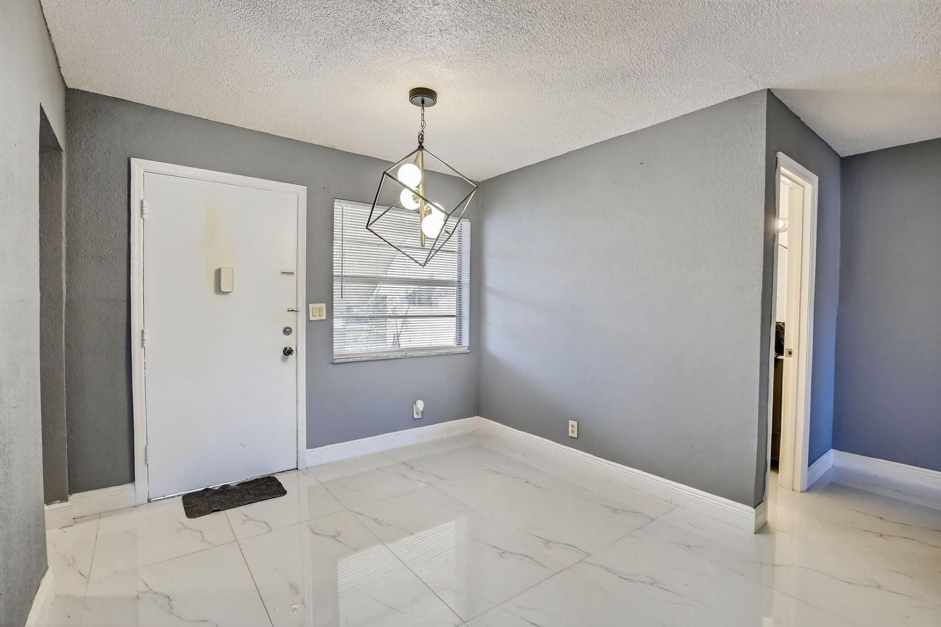 4770 NW 10th Court, Unit 104, Plantation, FL 33313 Photo