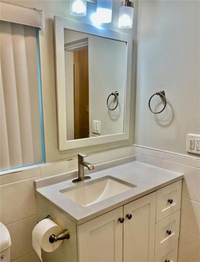 2201 NE 135th Ln, Unit 2201, North Miami Beach, FL 33181 Photo