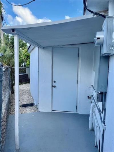 2201 NE 135th Ln, Unit 2201, North Miami Beach, FL 33181 Photo