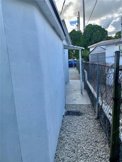 2201 NE 135th Ln, Unit 2201, North Miami Beach, FL 33181 Photo