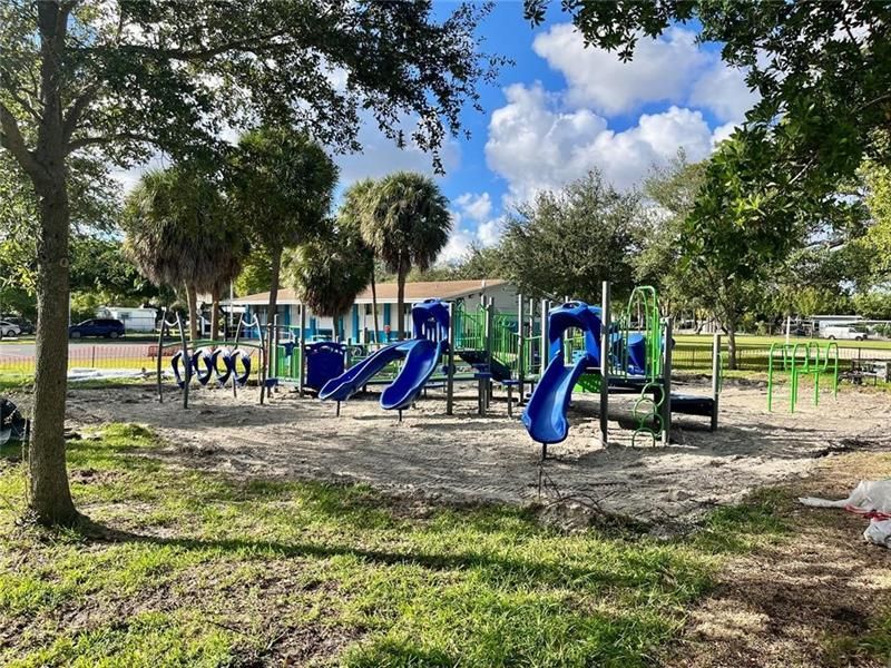 2201 NE 135th Ln, Unit 2201, North Miami Beach, FL 33181 Photo