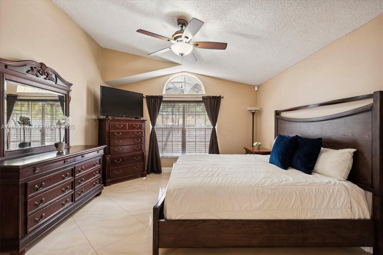 1350 NW 129th Ave, Sunrise, FL 33323 Photo