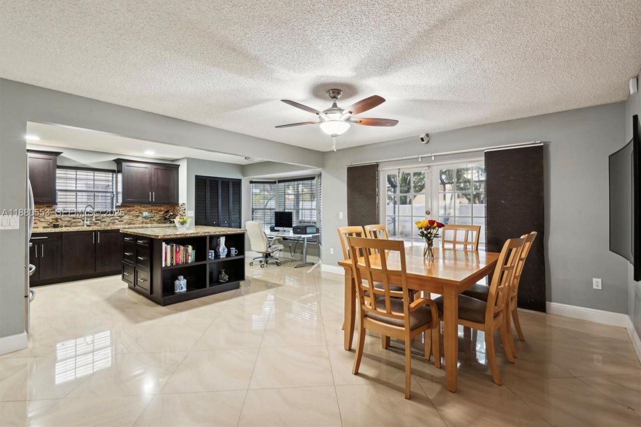 1350 NW 129th Ave, Sunrise, FL 33323 Photo