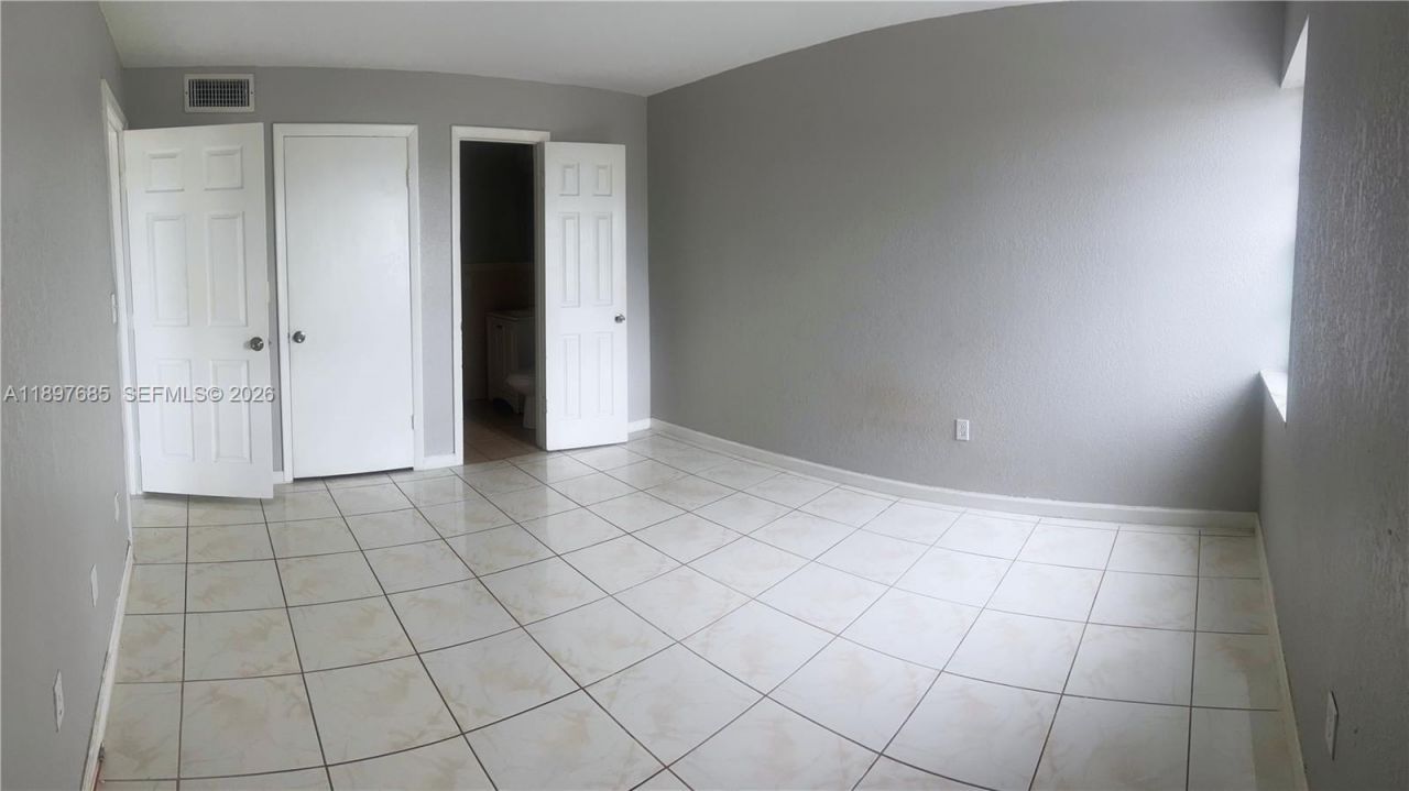 6090 W 18th Ave, Unit 336, Hialeah, FL 33012 Photo