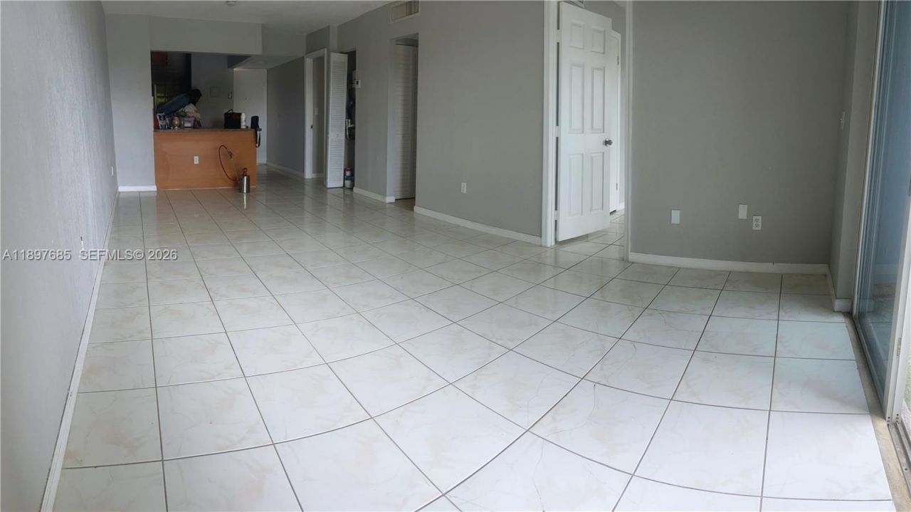6090 W 18th Ave, Unit 336, Hialeah, FL 33012 Photo