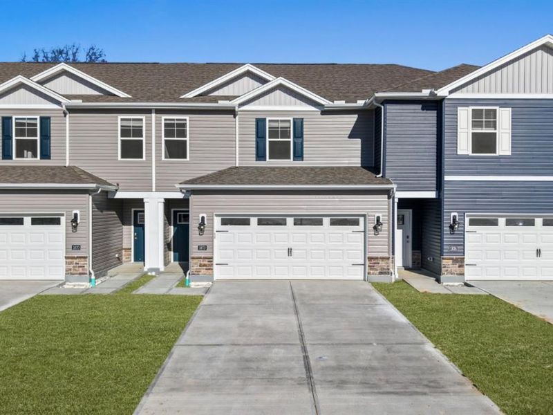 1872 Vista Lake Drive, Goshen Twp, OH 45122 Photo 2