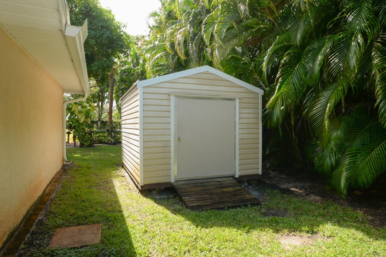 3068 SE Darien Road, Port Saint Lucie, FL 34952 Photo