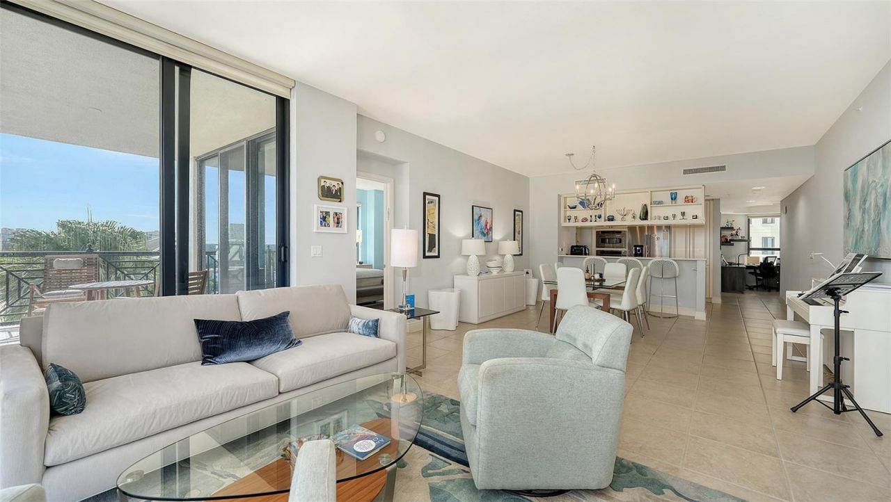 50 Central Avenue, Unit 11A, Sarasota, FL 34236 Photo