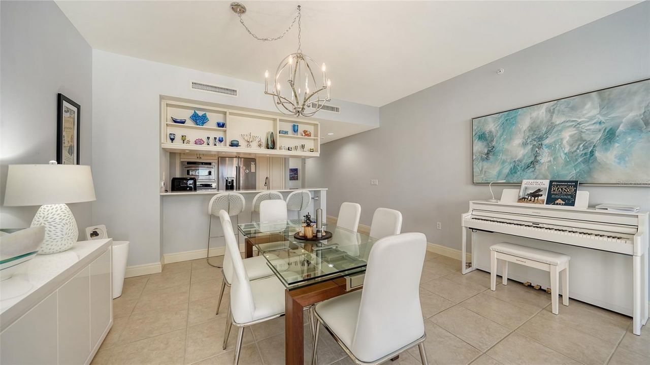 50 Central Avenue, Unit 11A, Sarasota, FL 34236 Photo