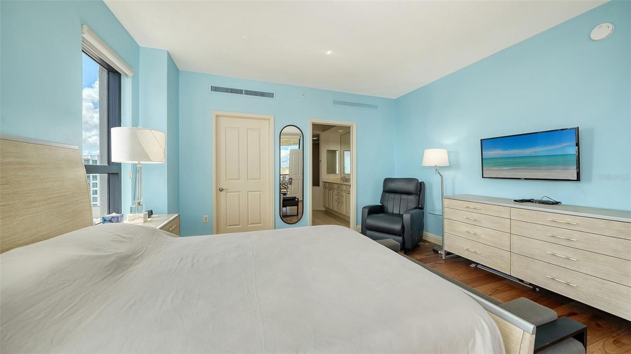 50 Central Avenue, Unit 11A, Sarasota, FL 34236 Photo