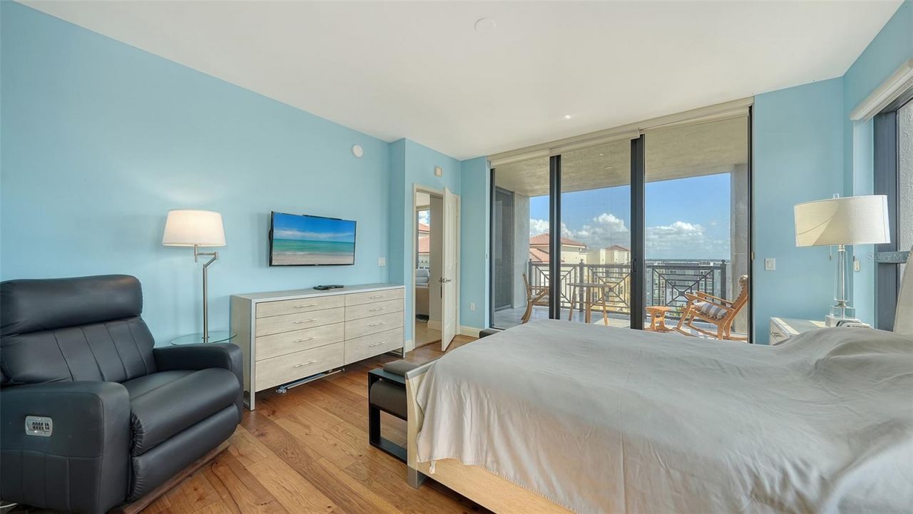 50 Central Avenue, Unit 11A, Sarasota, FL 34236 Photo