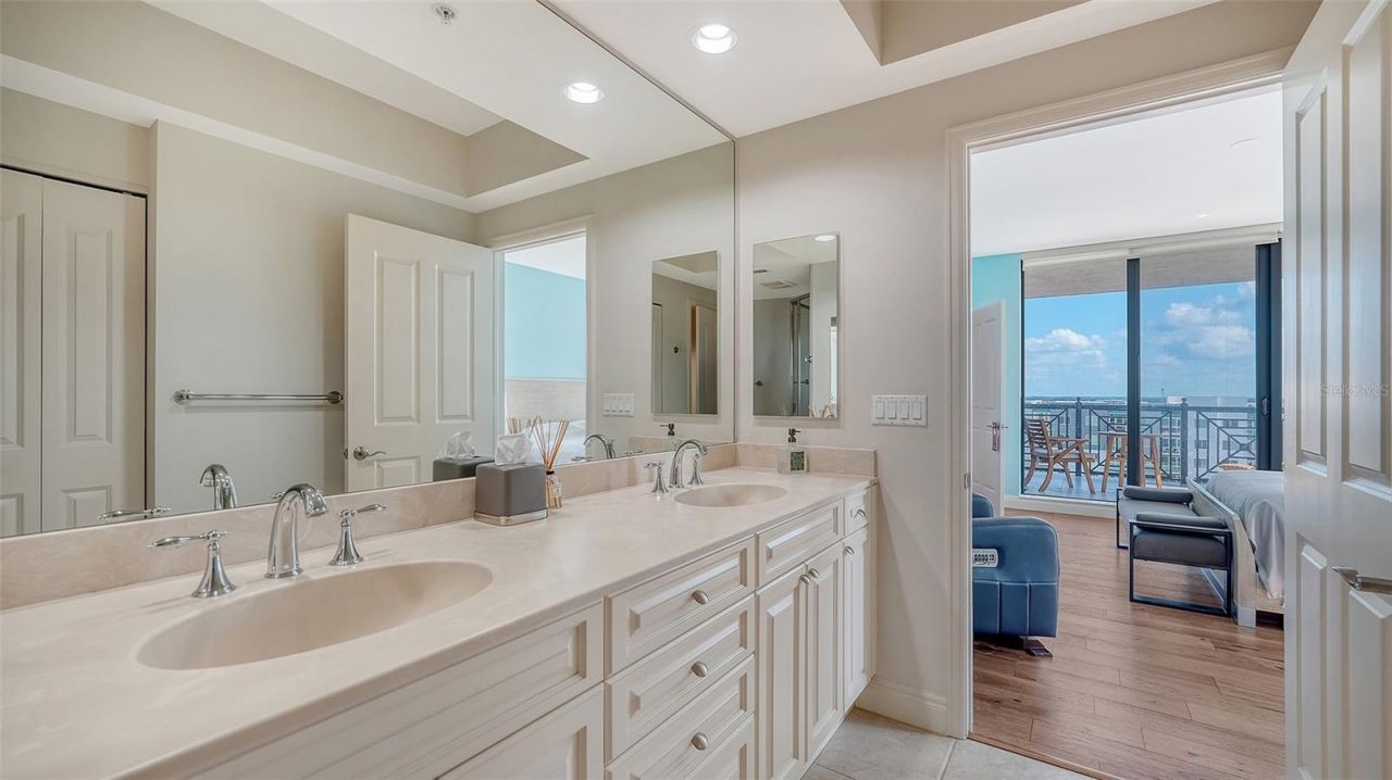 50 Central Avenue, Unit 11A, Sarasota, FL 34236 Photo