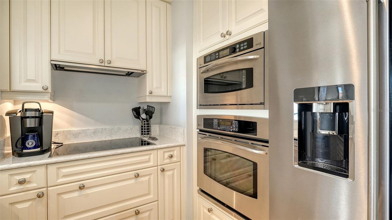 50 Central Avenue, Unit 11A, Sarasota, FL 34236 Photo