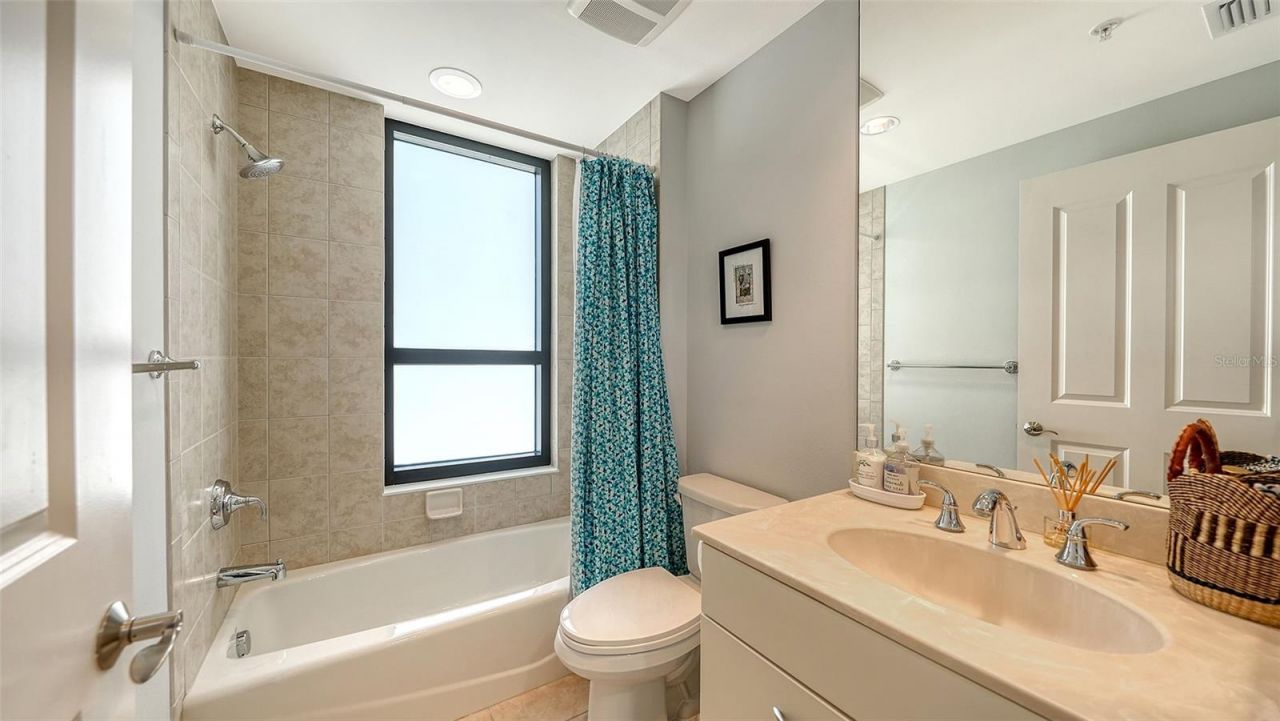 50 Central Avenue, Unit 11A, Sarasota, FL 34236 Photo