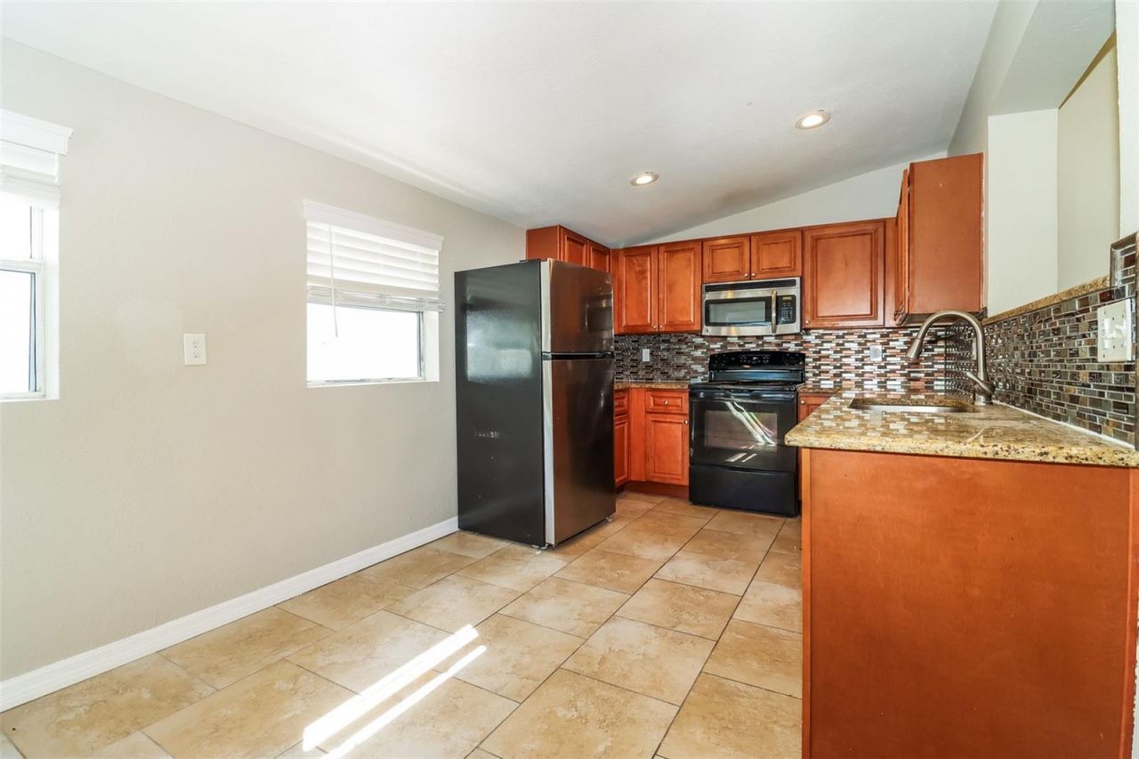 2626 15th Avenue N, Saint Petersburg, FL 33713 Photo