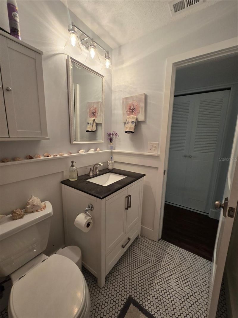 211 Pasadena Avenue N, Unit 107, Saint Petersburg, FL 33710 Photo