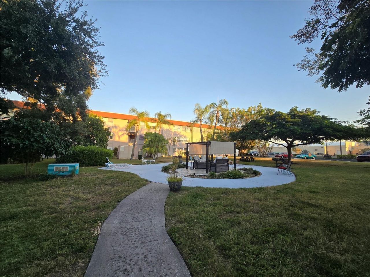 211 Pasadena Avenue N, Unit 107, Saint Petersburg, FL 33710 Photo