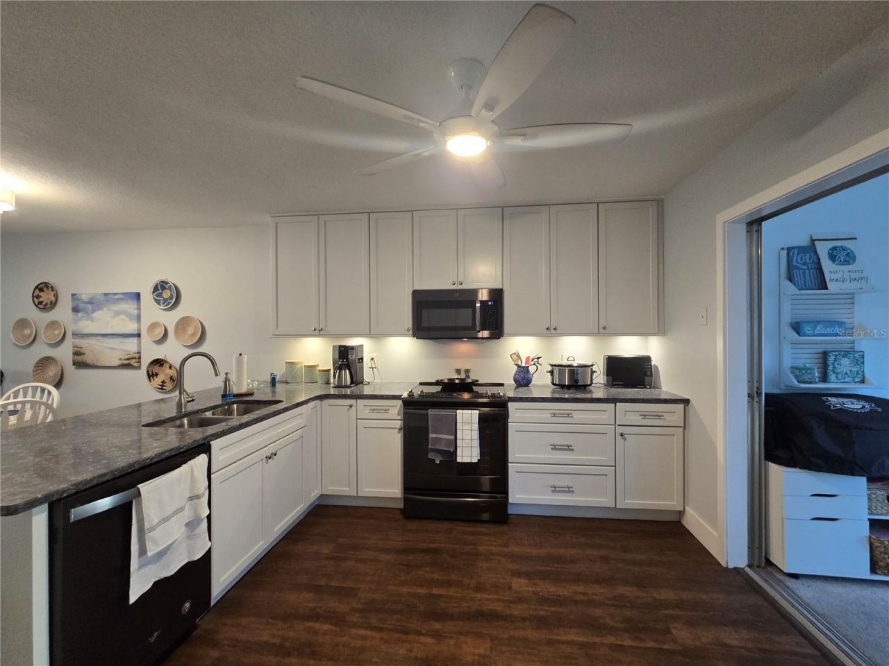 211 Pasadena Avenue N, Unit 107, Saint Petersburg, FL 33710 Photo