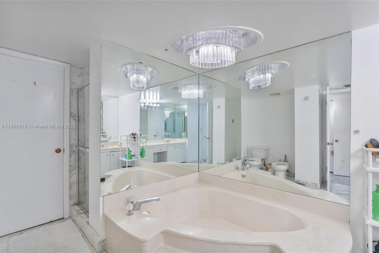 4000 Towerside Ter, Unit 402, Miami, FL 33138 Photo