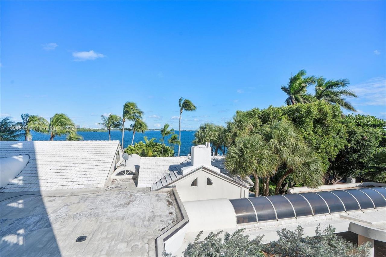 4000 Towerside Ter, Unit 402, Miami, FL 33138 Photo