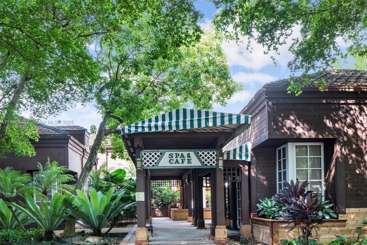 4000 Towerside Ter, Unit 402, Miami, FL 33138 Photo