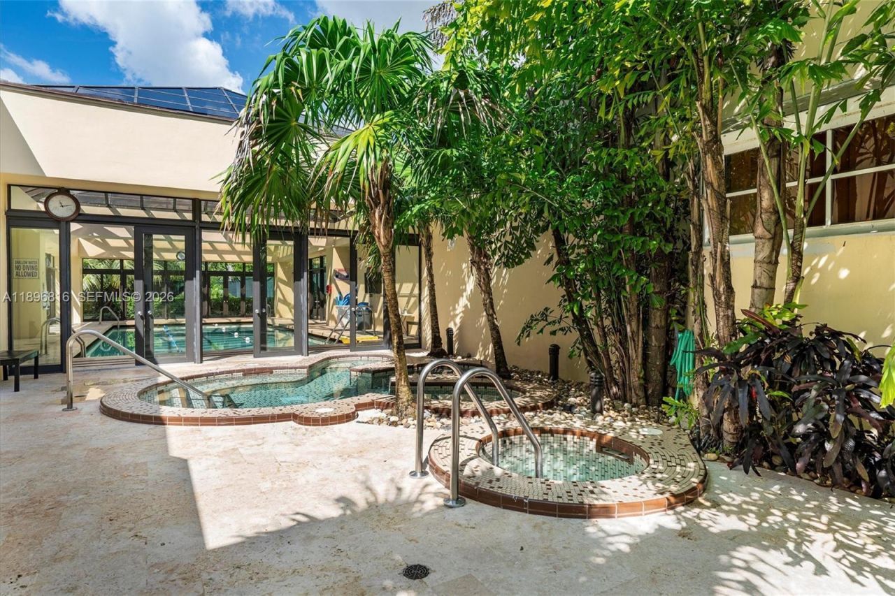 4000 Towerside Ter, Unit 402, Miami, FL 33138 Photo