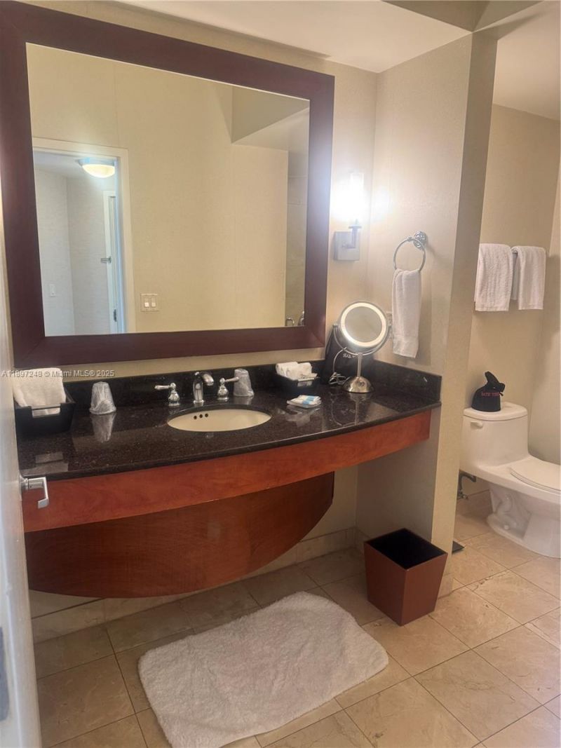 18001 Collins, Unit 1409, Sunny Isles Beach, FL 33160 Photo