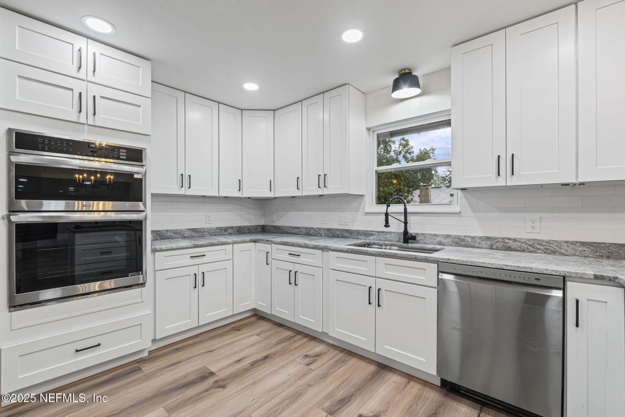 5477 Brightwater Lane, Jacksonville, FL 32277 Photo