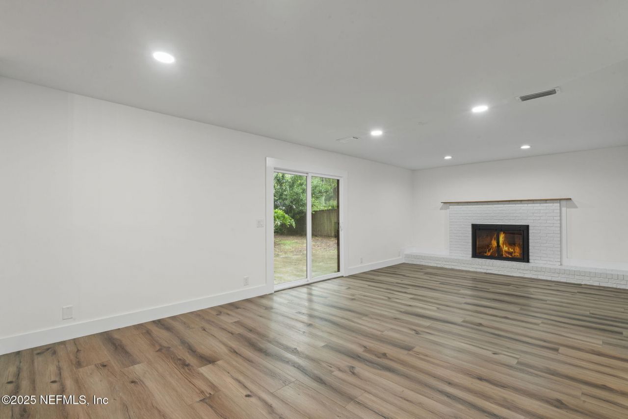 5477 Brightwater Lane, Jacksonville, FL 32277 Photo