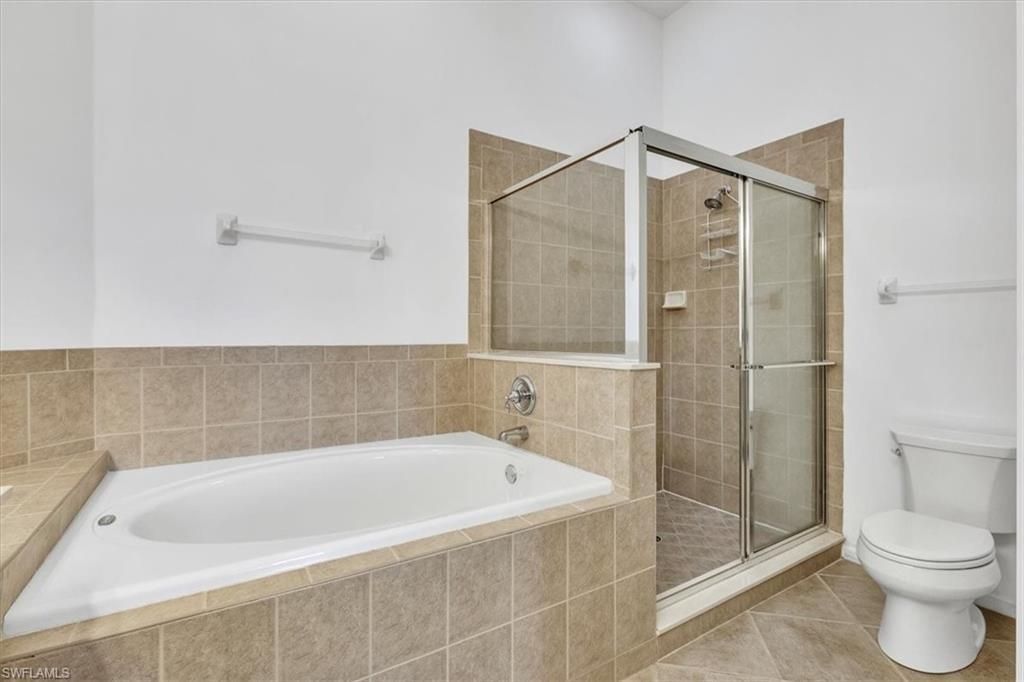 3080 Meandering Way, Unit 202, Fort Myers, FL 33905 Photo