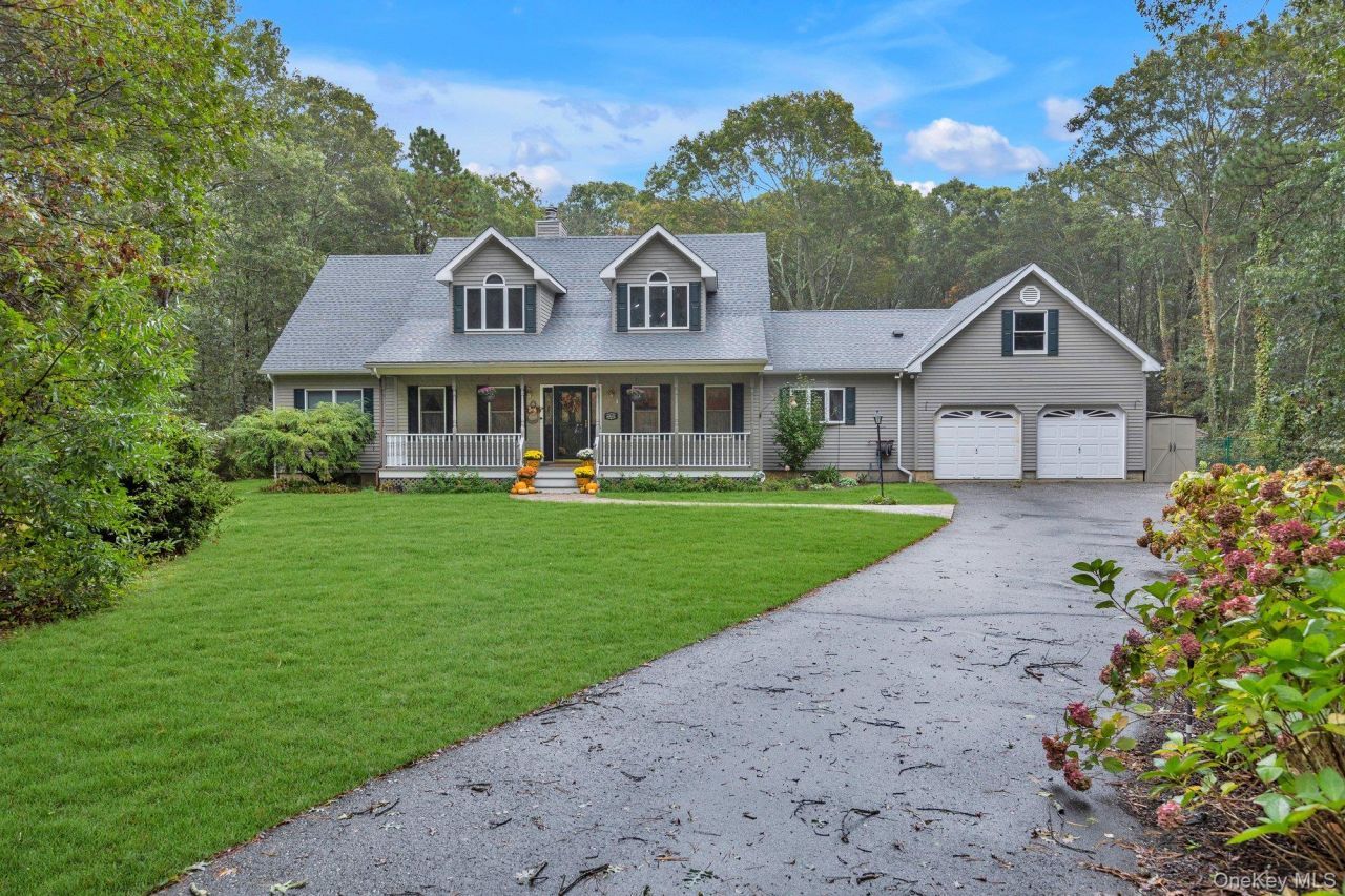 501 Wading River Road, Manorville, NY 11949 Main Photo