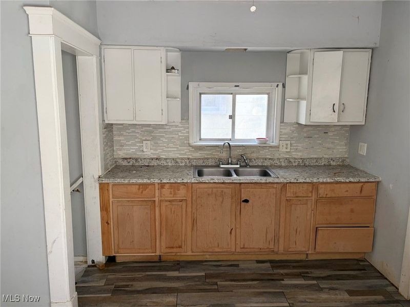 7808 Force Avenue, Cleveland, OH 44105 Photo 6