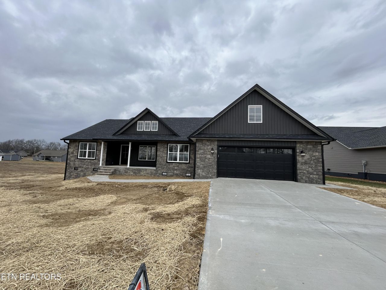 307 Colby Circle, Crossville, TN 38571 Main Photo