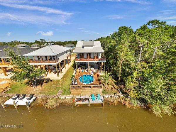 4063 Blue Jay Street, Bay Saint Louis, MS 39520