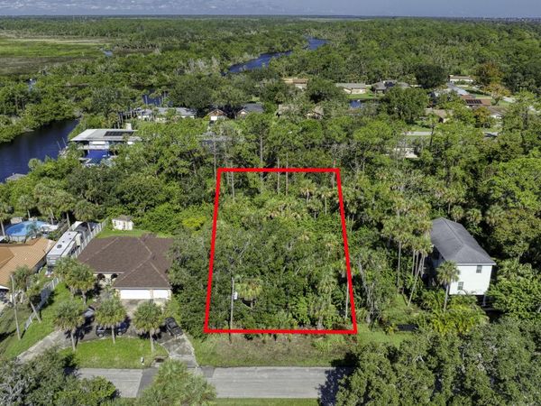 353 Putnam Avenue, Ormond Beach, FL 32174