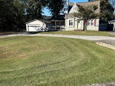 1820 Beechwood Drive, South Charleston, WV 25309