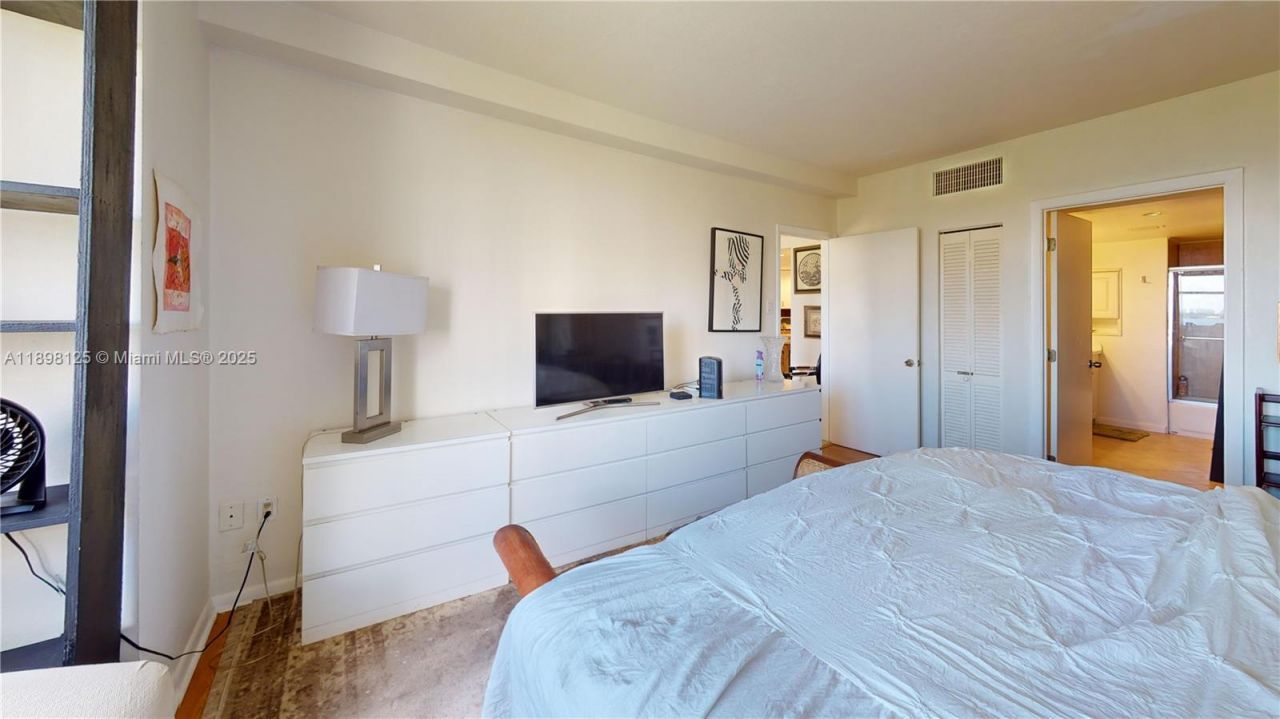 11111 Biscayne Blvd, Unit 6A, Miami, FL 33181 Photo