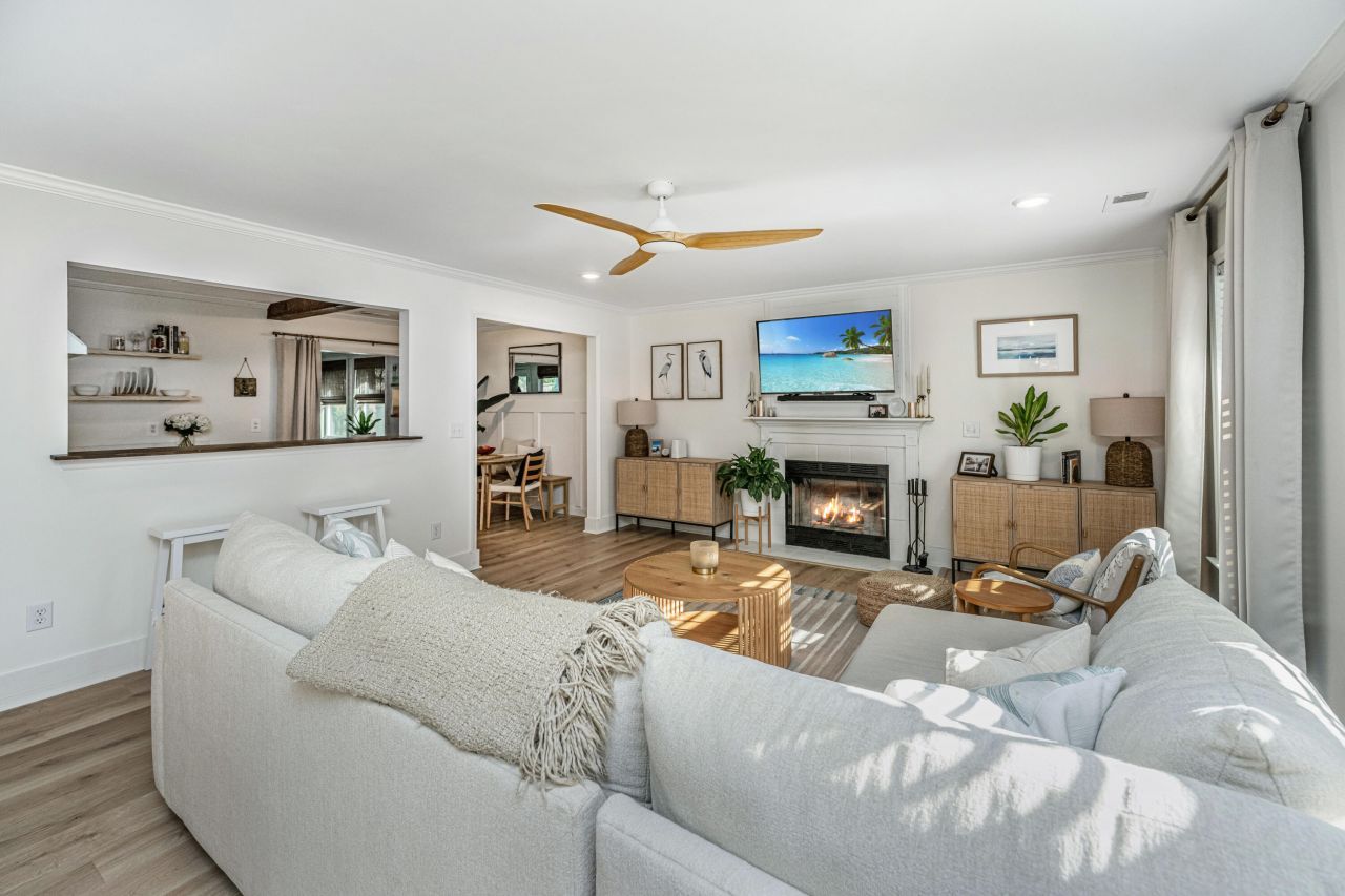 3286 Berryhill Road Photo 9