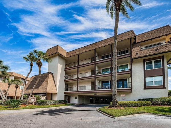 3021 COUNTRYSIDE BOULEVARD, Unit 26A, CLEARWATER, FL 33761