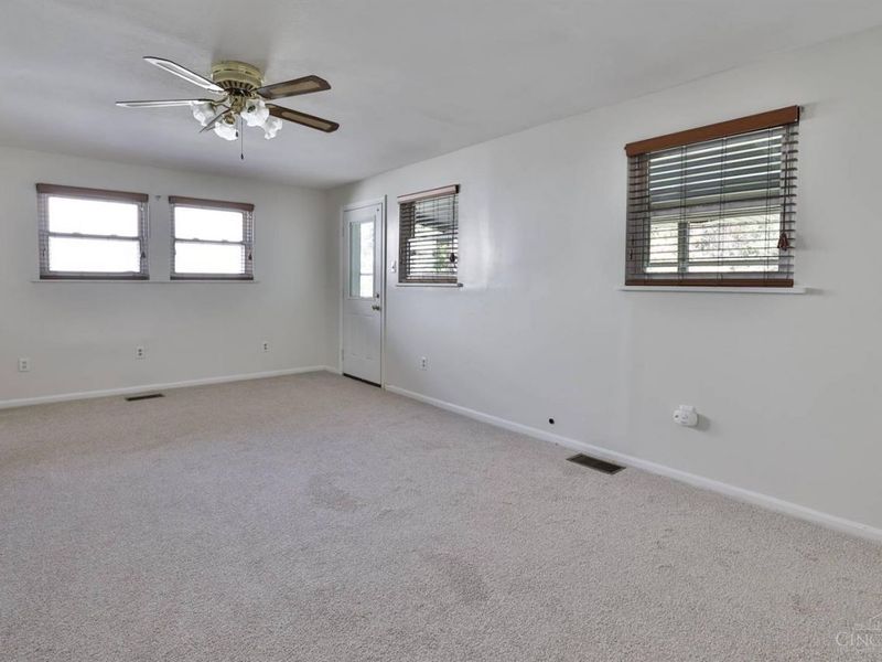 502 Marion Road, Woodlawn, OH 45215 Photo 9