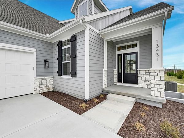 13431 W 174th Terrace, Overland Park, KS 66221