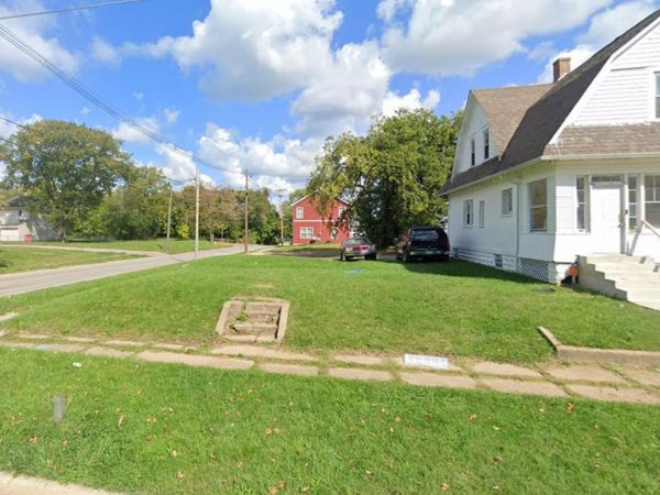 363 Brunson Avenue, Benton Harbor, MI 49022